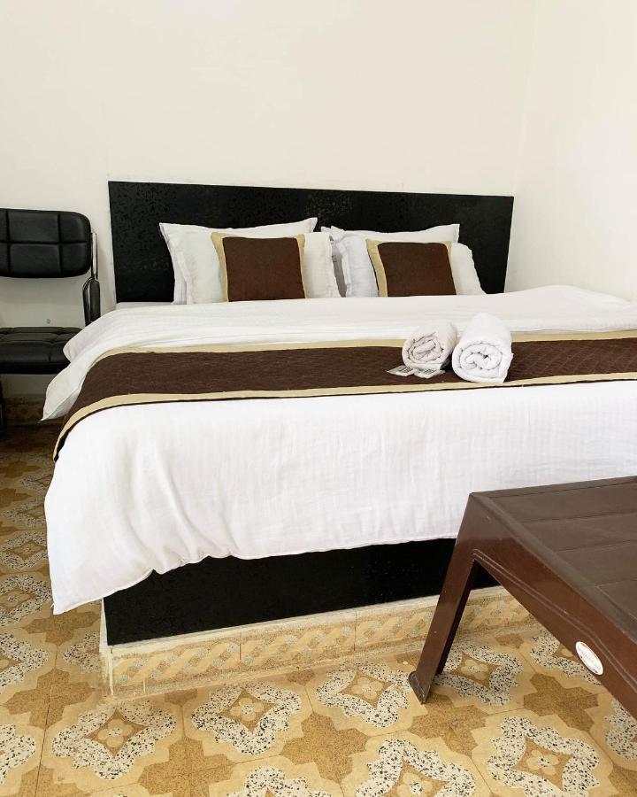 Il Padrino Hotel 布什格尔 外观 照片